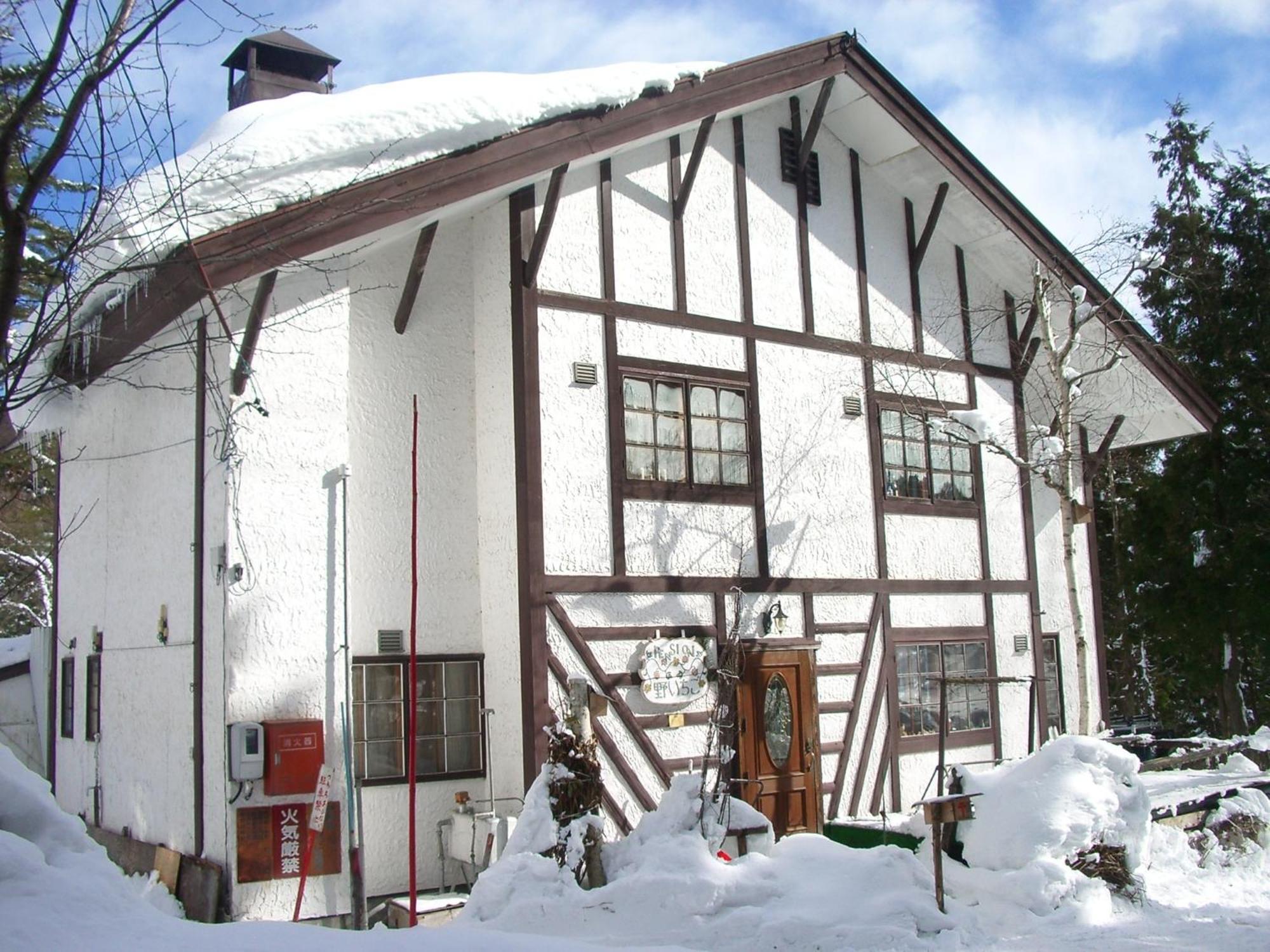 Gallery & Lodge Noichigo Hakuba Exterior photo